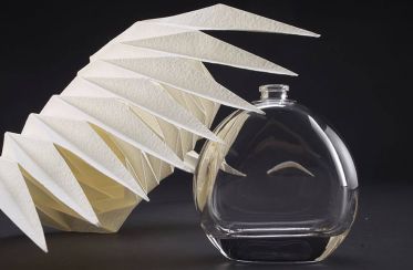 Caso di studio Assistente AI conversazionale Iris Ceramica anteprima header zigagno 1 449662e8