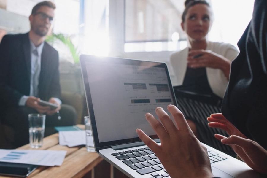 Marketing Case Study: Material ESG piattaforma digitale e strategia di lancio anteprima cybertec 89e4d41c